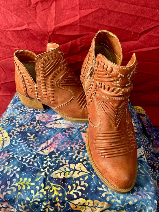 Not Rated Shoes - Not Rated Nosara Vegan Leather Ankle Boots Chestnut Brown Women’s Size 8.5